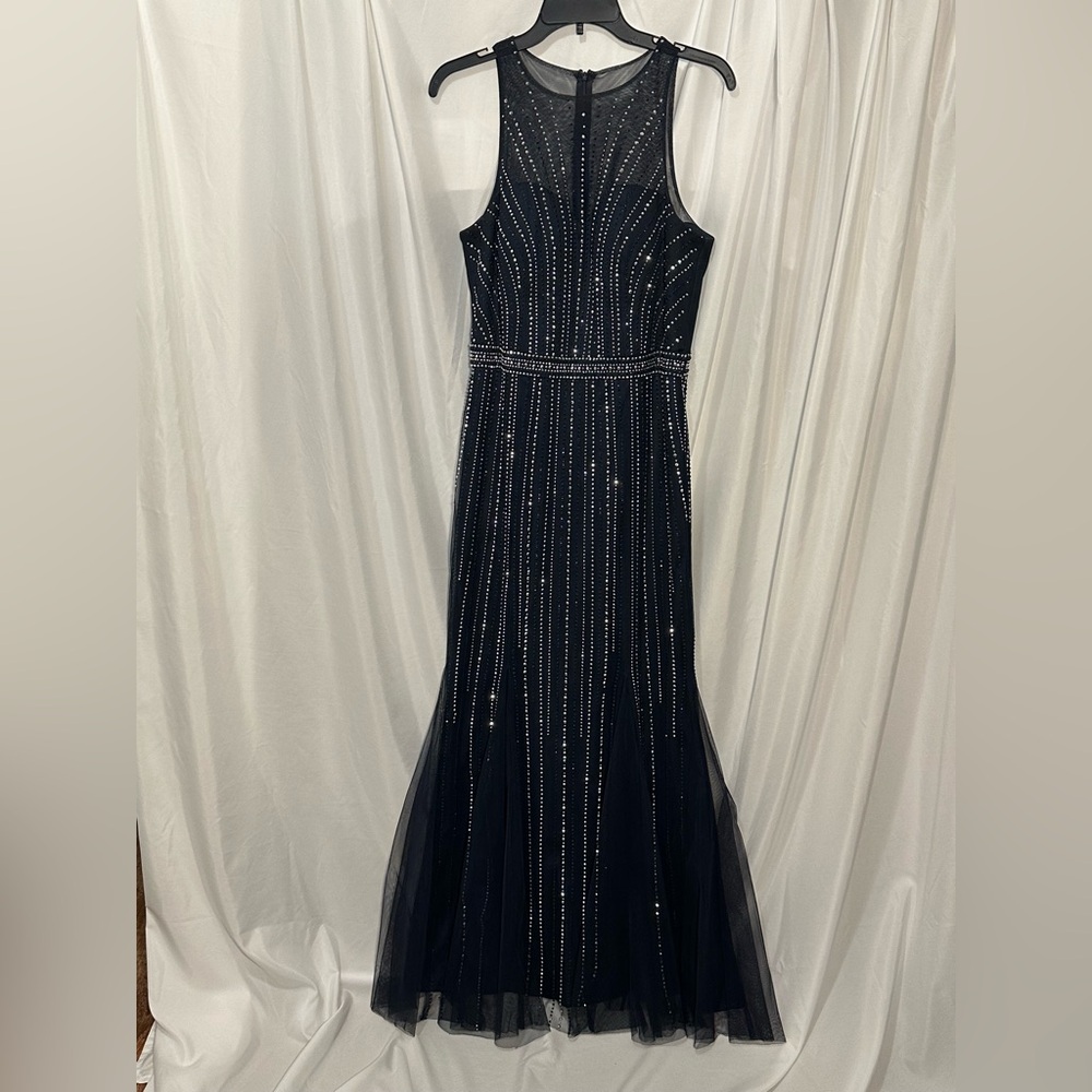 Cachet Formal Gown. Navy blue. Size 10. EUC.